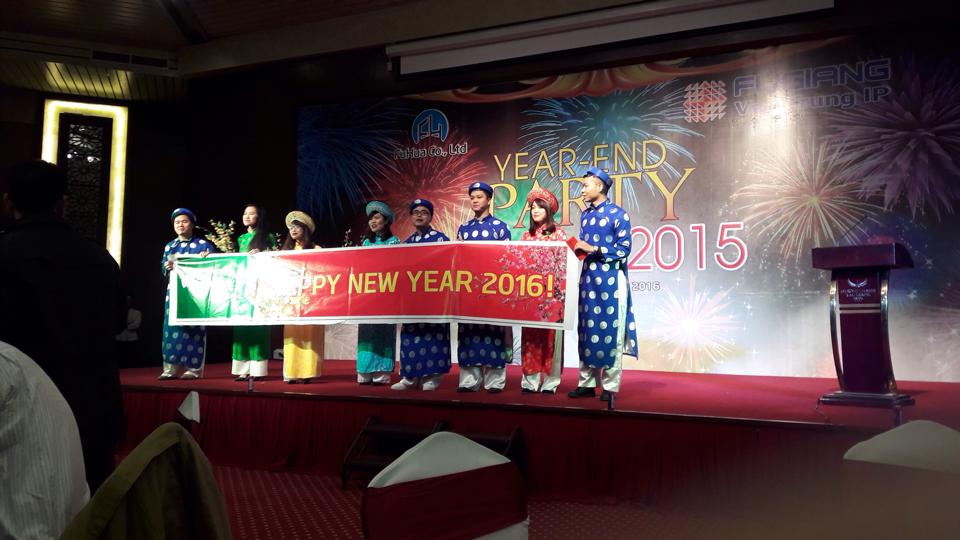 Kết quả hình ảnh cho sự kiện tất niên 2016